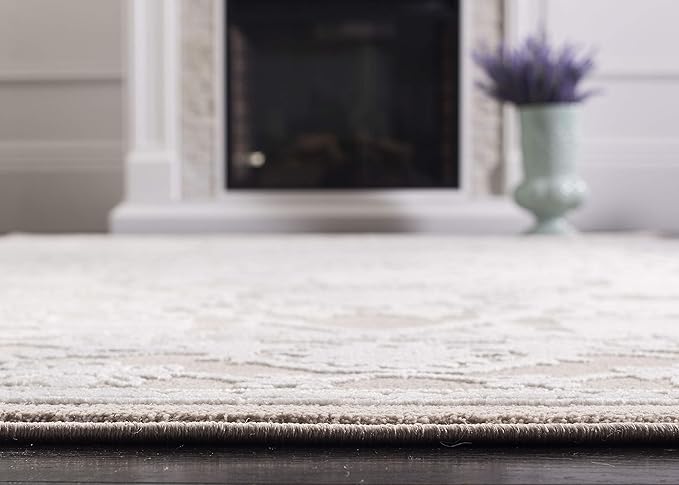 SAFAVIEH Area Rug 3x5 - Reflection Collection - Beige & Cream, Non-Shedding & Easy Cleaning, Ideal for Entryway, Living Room, Bedroom (RFT665A)