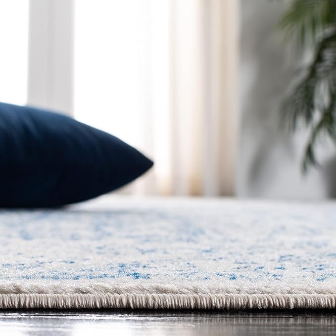 SAFAVIEH Evoke Collection 5'1" x 7'6" Ivory / Navy EVK256N Oriental Distressed Non-Shedding Living Room Bedroom Area Rug