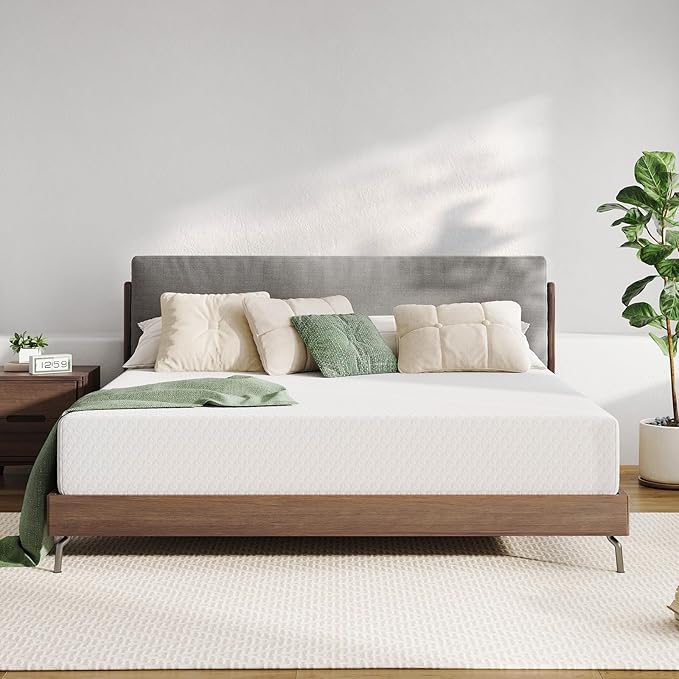 Novilla Queen Mattress 14 Inch, Queen Size Memory Foam Mattress for Pressure Relief & Supportive Comfort, Cool Refreshing Sleep Mattress in a Box, CertiPUR-US Certified, Medium Firm