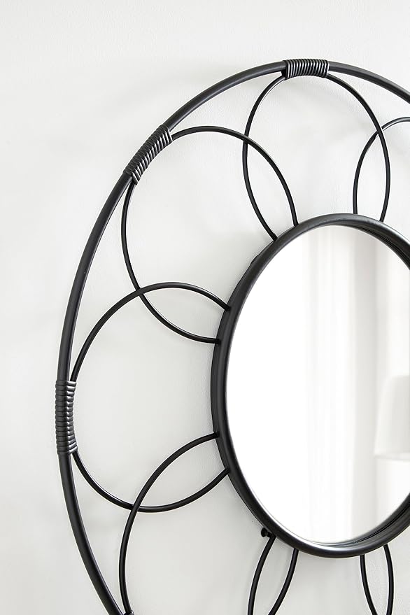 Kate and Laurel Arendahl Ornate Traditional Arched Scallop Mirror; 24 x 36; Antique Gold; Decorative Baroque Style Scalloped Arch Vintage Gold Mirror with Ornamental Crown
