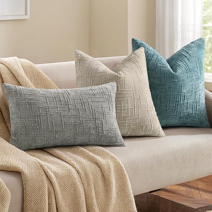 decorUhome Fall Light Brown Chenille Throw Pillow Covers 16x16 Set of 2 Thick Textured Slubby Couch Pillow Covers Farmhouse Accent Modern Neutral Decorative Pillow Cases for Bed Sofa Living Room