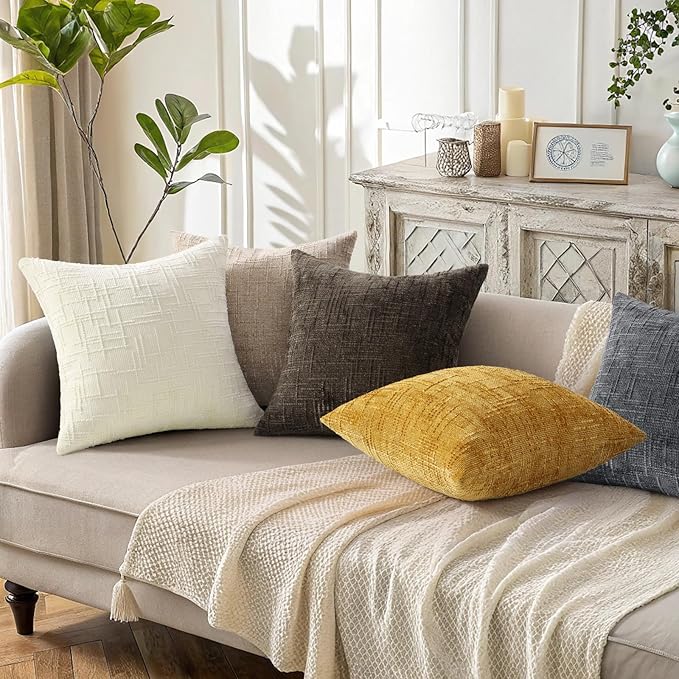 decorUhome Oatmeal Chenille Throw Pillow Covers 22x22 Set of 2 Thick Textured Slubby Couch Pillow Covers Farmhouse Accent Modern Neutral Decorative Pillow Cases for Bed Sofa Living Room