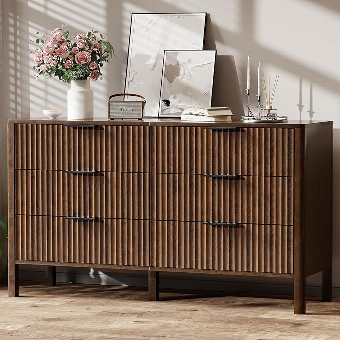55" Wide Fluted 6 Drawer Dresser for Bedroom, Wooden Dresser Modern Chest of Drawers TV Stand Dressers with Organizer Storage for Bedroom, Living Room, Entryway, Hallway, Walnut