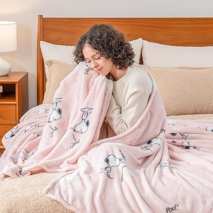 Berkshire Blanket Peanuts® VelvetLoft® Cute Character Snoopy Plush Blanket,Make A Wish Spring Pink,Twin 60 in x 90 in (Official Peanuts® Product)