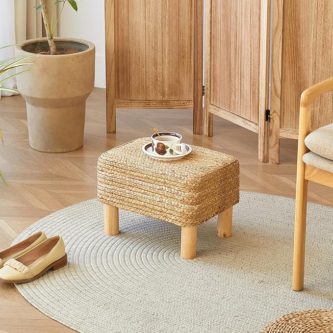 Ottoman Foot Stool Rectangular Footrest Natural Seagrass Footstool with Wooden Legs Hand Weave Multifunctional Modern Dressing Stool, Sofa Side Table for Bedroom for Living Room (Nature)