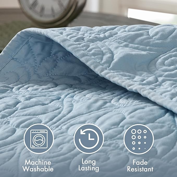 Madison Park Quebec Reversible Quilt Set Damask Design, Double Sided Stitching All Season, Lightweight Bedspread Bedding Set, Matching Sham, Blue, Queen(102"x118") 3 Piece