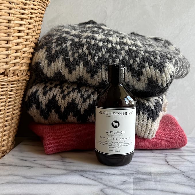 Murchison-Hume Luxury Wool Wash – Eco-Friendly Detergent for Wool, Cashmere & Delicates – Cedarwood or Lavender – Plant-Based, Biodegradable Formula, Gentle Care, 17oz