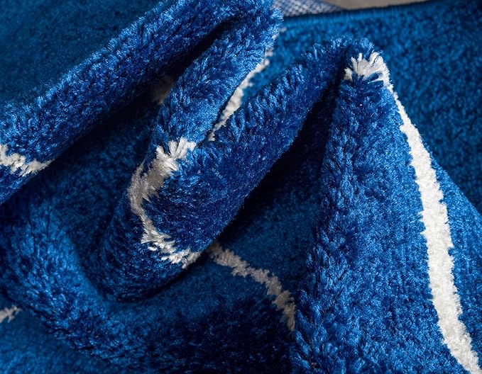Unique Loom Trellis Frieze Collection Area Rug - Geometric (4' 1" x 6' 1", Navy Blue/ Ivory)
