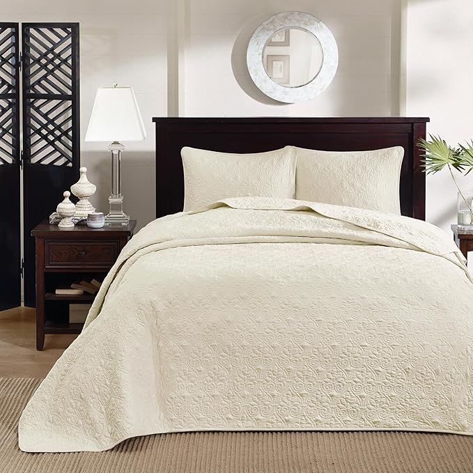 Madison Park Quebec Queen Size Quilt Bedding Set - Ivory , Damask – 3 Piece Bedding Quilt Coverlets – Ultra Soft Microfiber Bed Quilts Quilted Coverlet