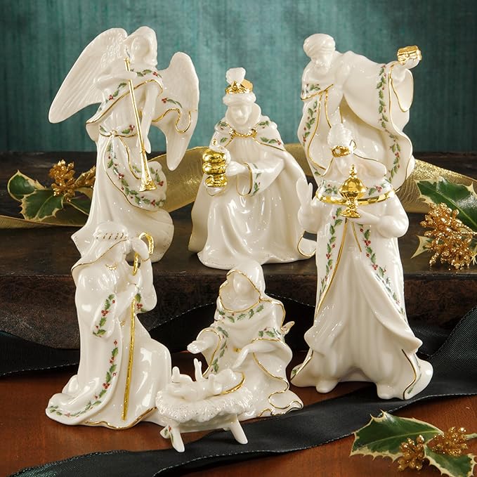 Lenox Figurine, 7-Piece Mini Nativity Set, Made Of Porcelain with 24K Gold Accent, Christmas Decoration, Christmas Decor Indoor, Winter Decor for Home, Table Decoration (Ivory, 7 Piece, 4-Inch Height)