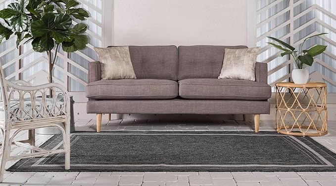 Unique Loom Outdoor Border Collection Area Rug - Soft Border (6' 1" x 9' Rectangle, Black/ Ivory)