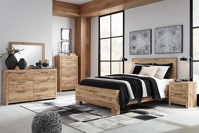 Signature Design by Ashley Hyanna Rustic 5 Drawer Chest, Rustic