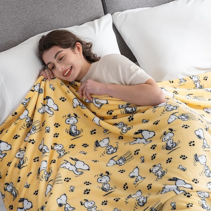 Berkshire Blanket Peanuts® VelvetLoft® Cute Character Snoopy Plush Blanket,Peanuts Poses and Paws Sundress,Twin 60 in x 90 in (Official Peanuts® Product)