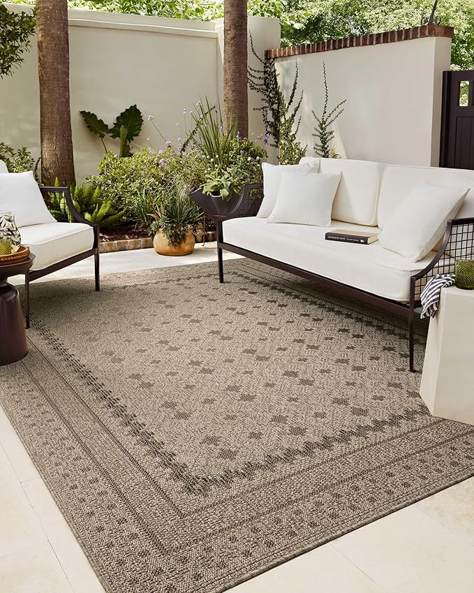 Loloi Chris Loves Julia Providence Collection PRC-06 Charcoal/Dove 3'-9" x 5'-9", .12" Pile Height, Indoor/Outdoor Accent Rug