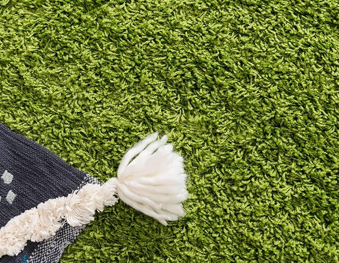 Unique Loom Solid Shag Collection Area Rug (8' Square, Grass Green)