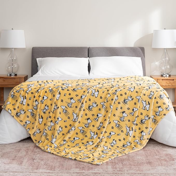 Berkshire Blanket Peanuts® VelvetLoft® Cute Character Snoopy Plush Blanket,Peanuts Poses and Paws Sundress,Full/Queen 90 in x 90 in (Official Peanuts® Product)