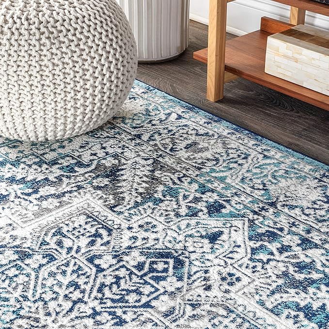 JONATHAN Y Modern Vintage Medallion Navy/Light Gray Indoor Area Rug, 5x8, Country, Floral, Easy-Cleaning for Living Room, Bedroom, Kitchen, Pet Friendly, Non-Shedding (MDP100B-5)